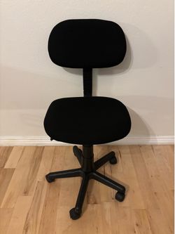Black Armless Mesh Office Chair