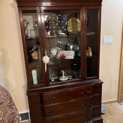 Vintage Georgetown Galleries Solid Mahogany 1 Door China Buffet