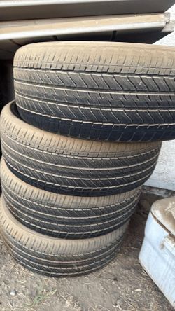275/50R22 Bridgestone Dueller alenza Tires (4)