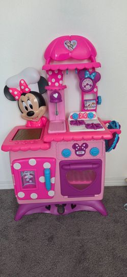 Minnie house kitchen