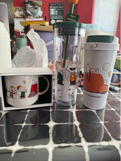 Starbucks snoopy collab
