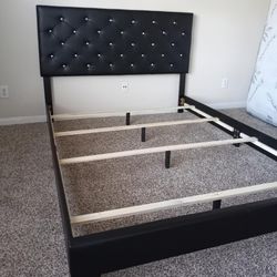 Queen Size Bed 