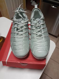 Brand new airmax