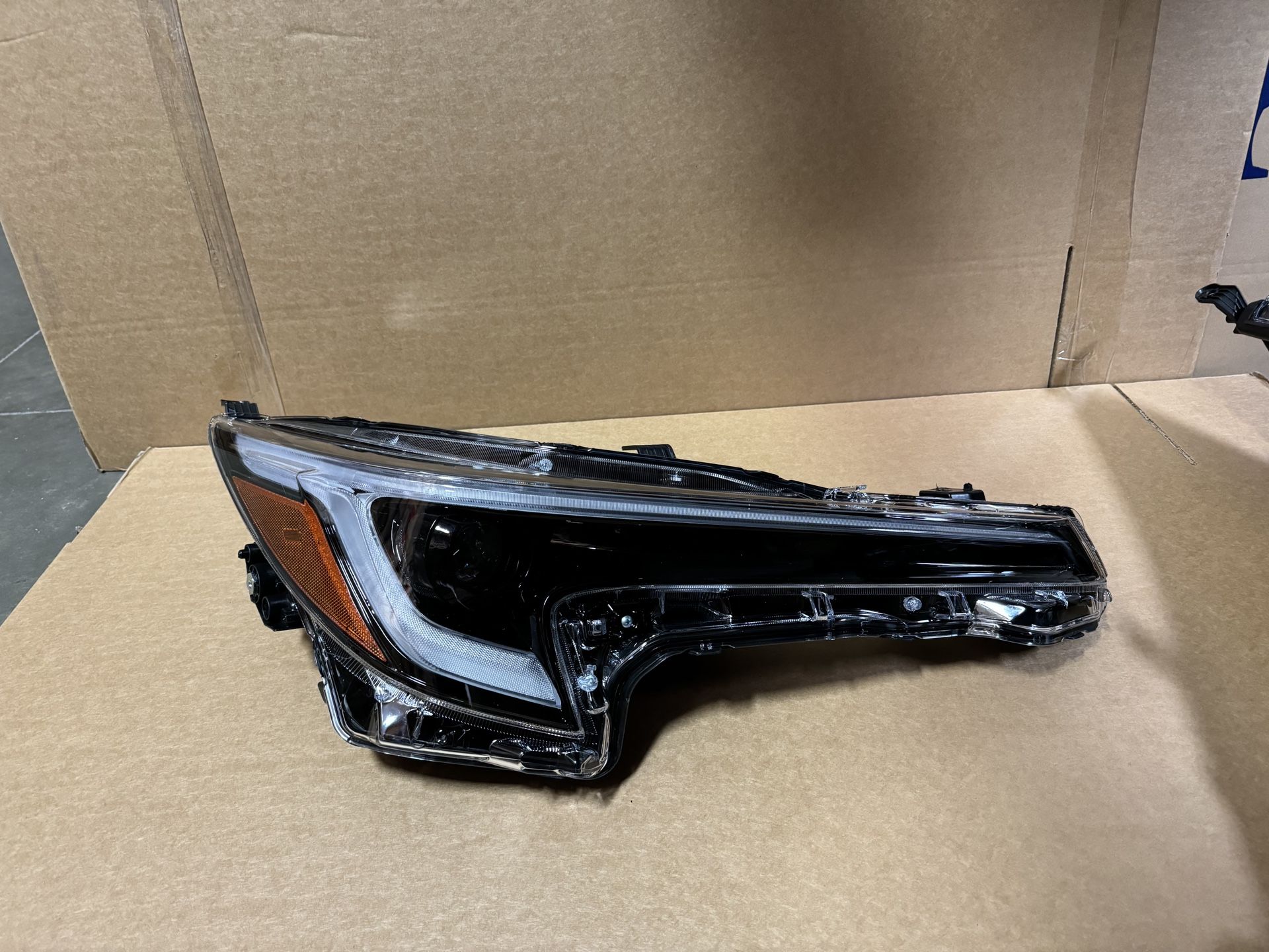 Headlight For 2023 2024 Toyota Corolla SE XLE XSE & Hybrid Models