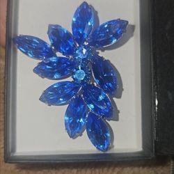 Vintage Cobalt Blue Marquise Brooch