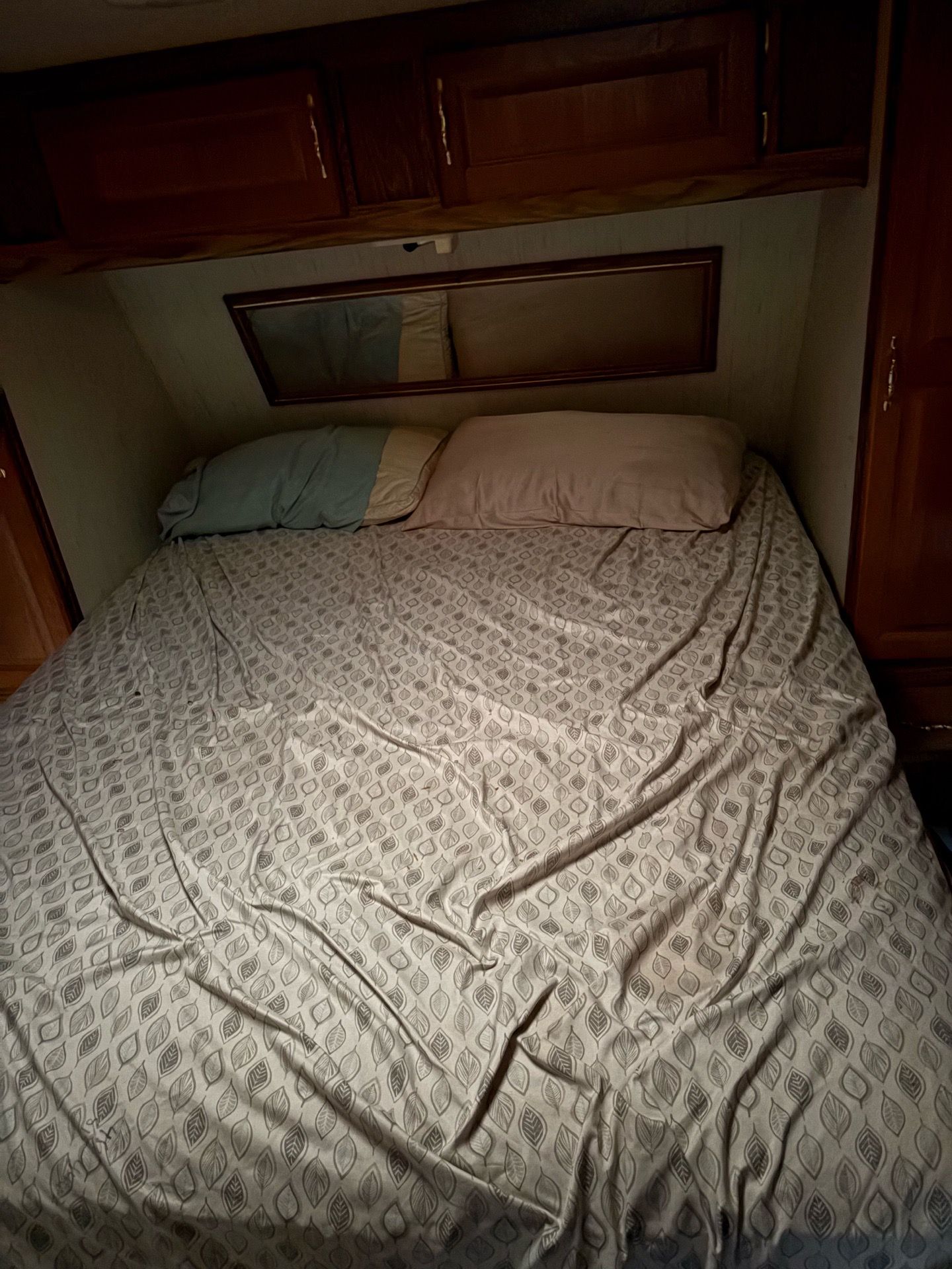 Free mattress sheets and pillows