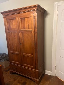 Ethan Allen Bedroom Setcomplete