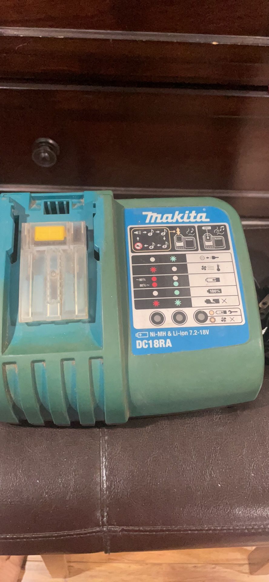 Makita Dc18ra Charger Makita Charger Lights Makita DC18RA Rapid