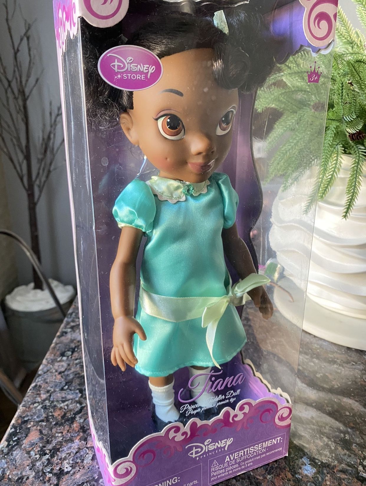 DISNEY STORE EXCLUSIVE TIANA DOLL FROM THE PRINCESS AND THE FROG