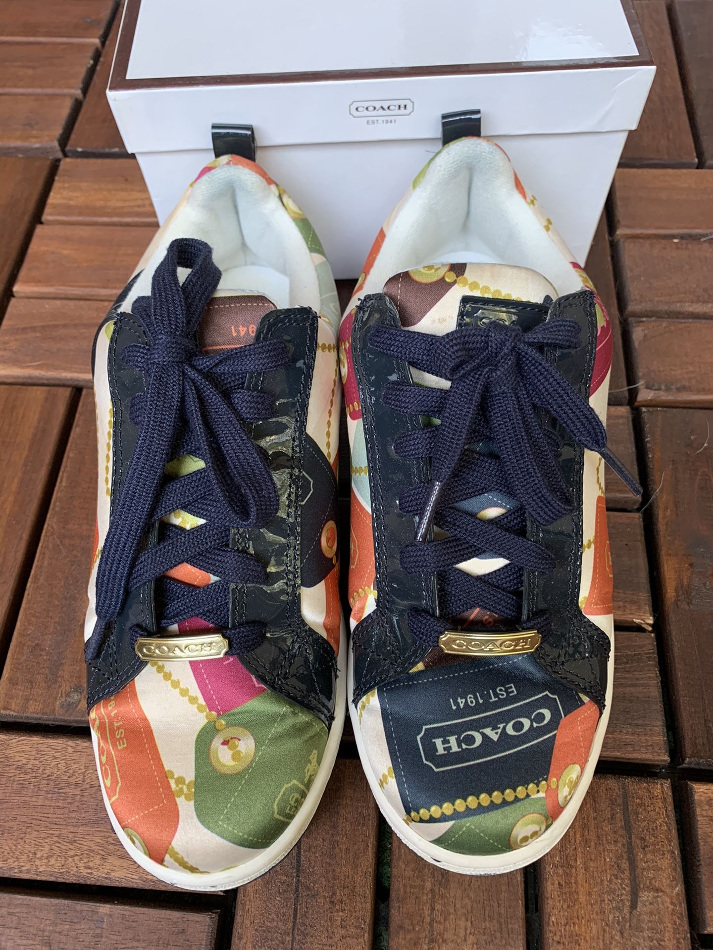 Coach Shoe (Size 6.5) Limited Edition