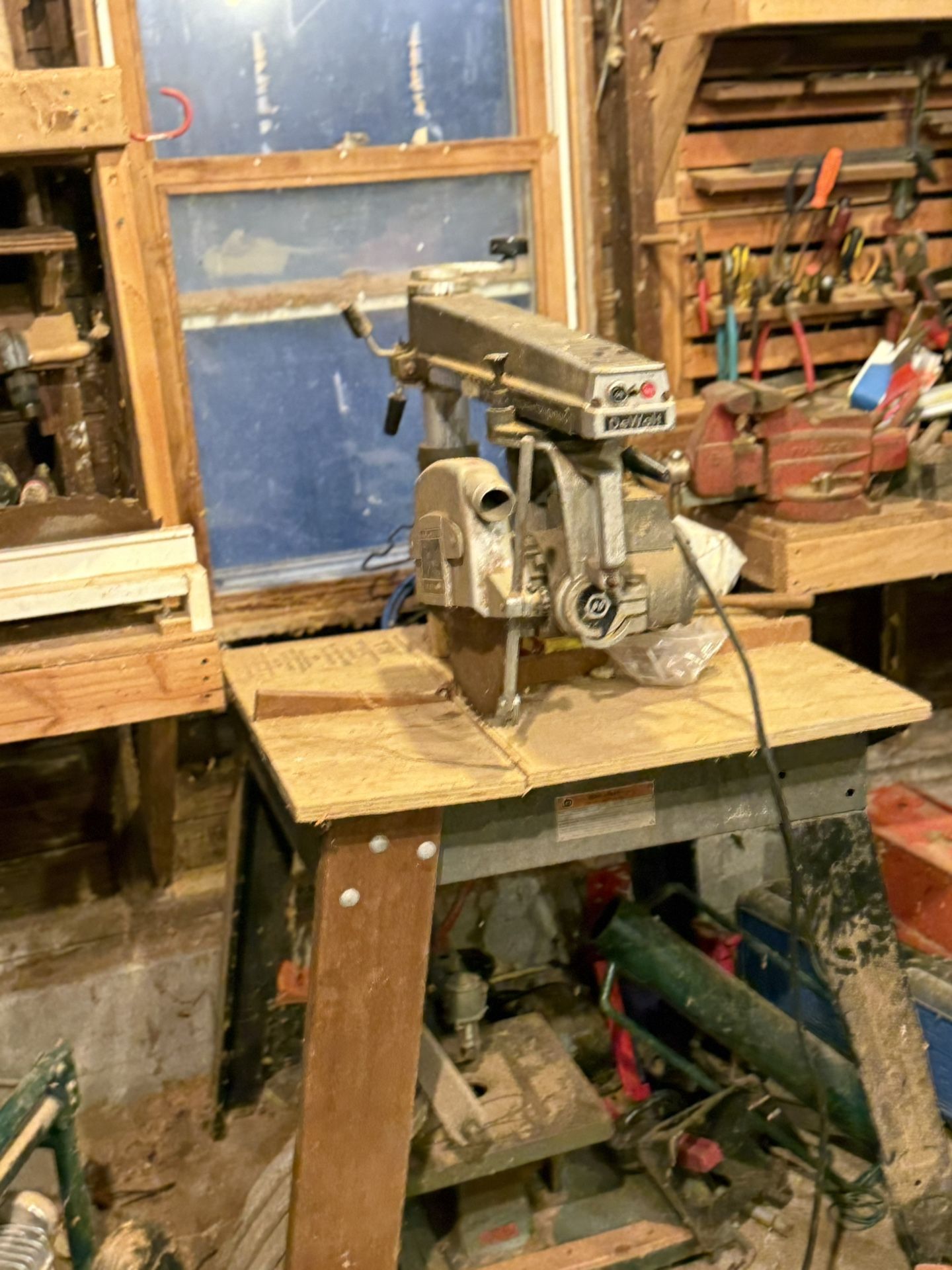 Dewalt Radial Arm Saw