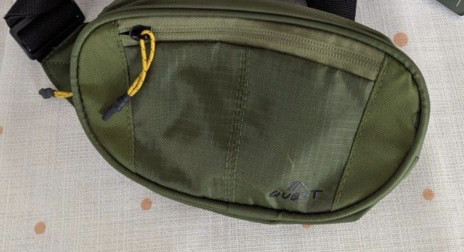  New quest waist pack 7.7"x 2.4"x 4.3"
Lightweight
Adjustable weight belt