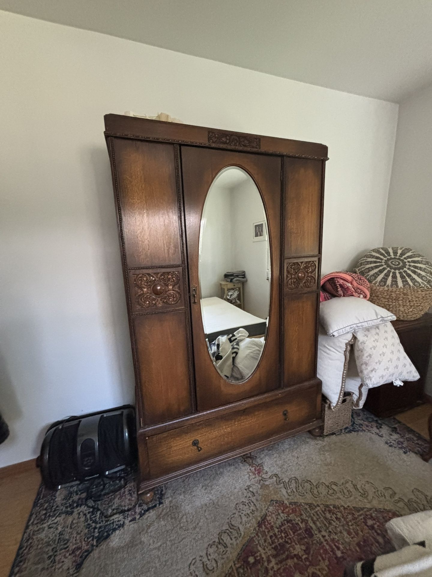 Dresser