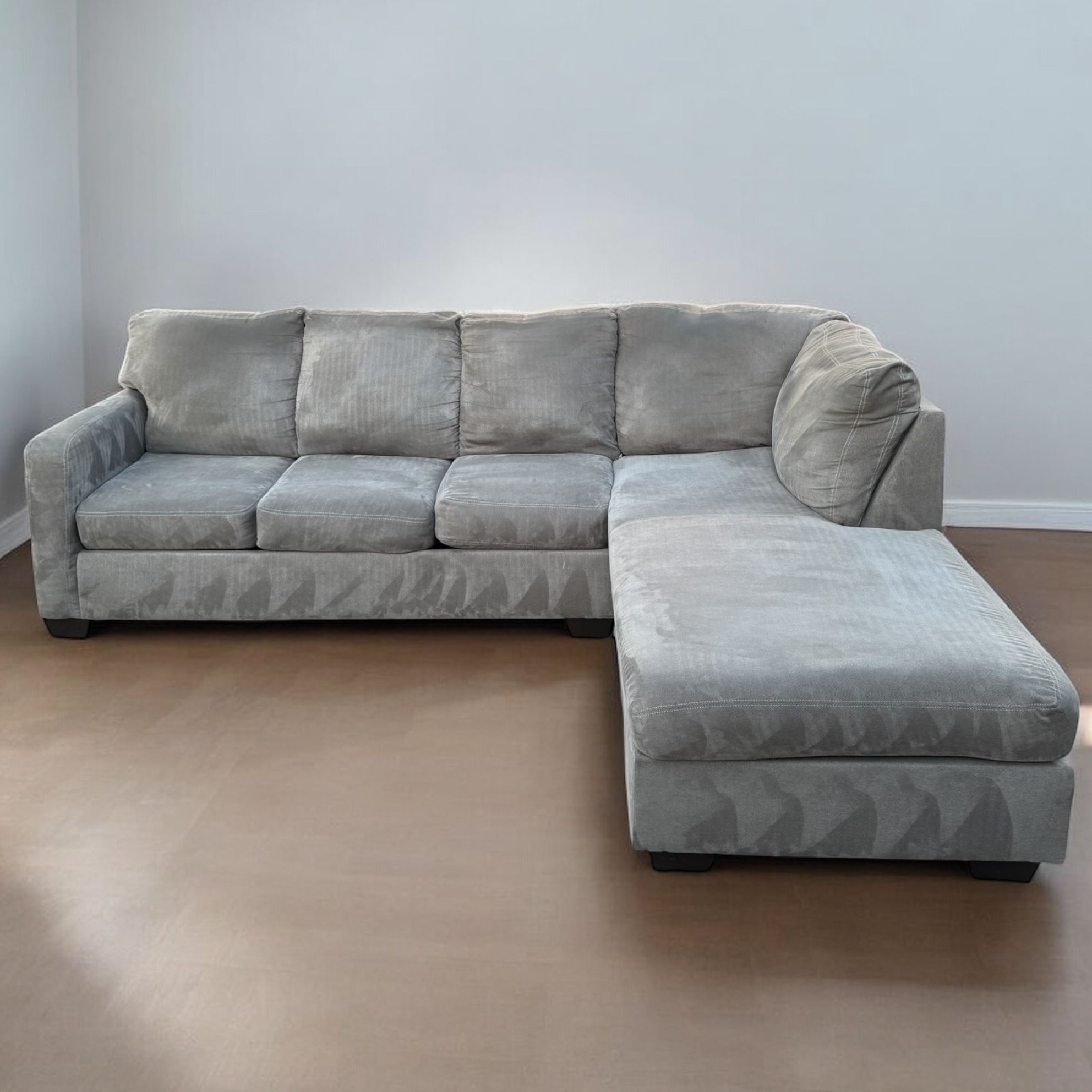 GREY SECTIONAL COUCH