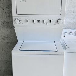 Washer Kenmore 27" 3.8 Cu. Ft. Electric Laundry Center FREE DROP OFF