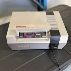Original Nintendo Entertainment System (NES) – Complete Bundle – $250