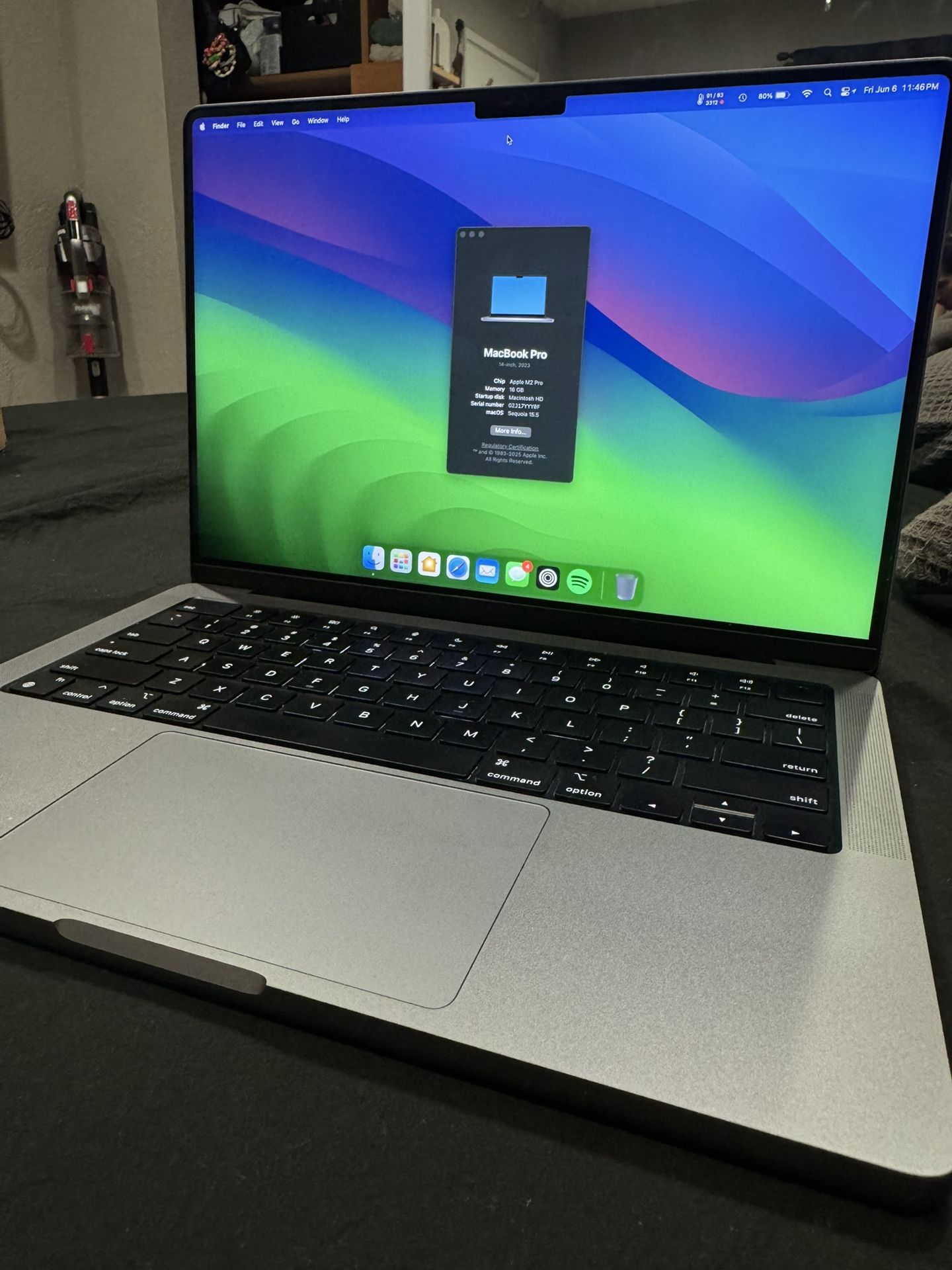14” MacBook Pro M2 Pro (2023) 16gb RAM 512gb Memory