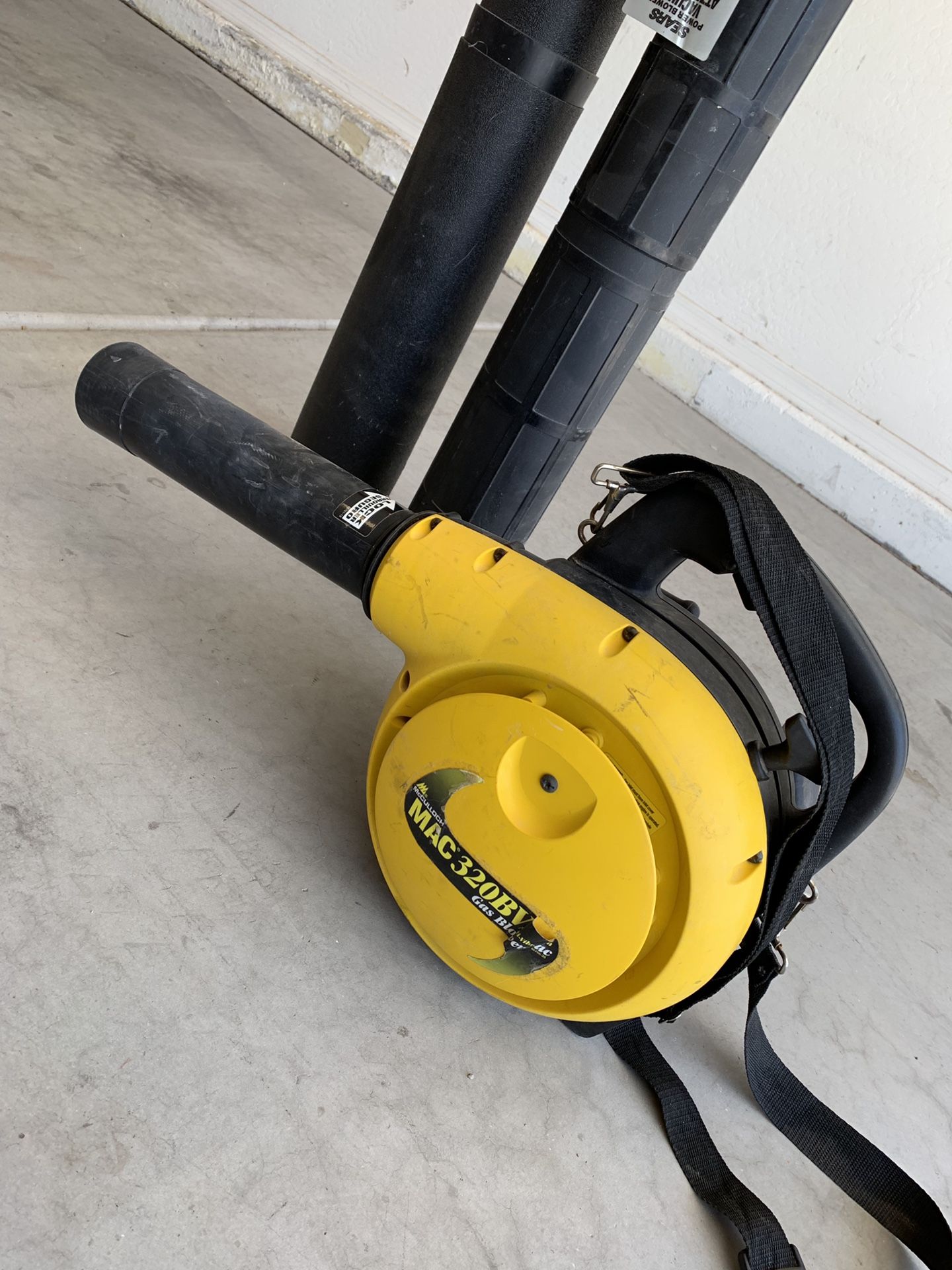McCulloch Gas Blower Vac for Sale in Queen Creek, AZ OfferUp