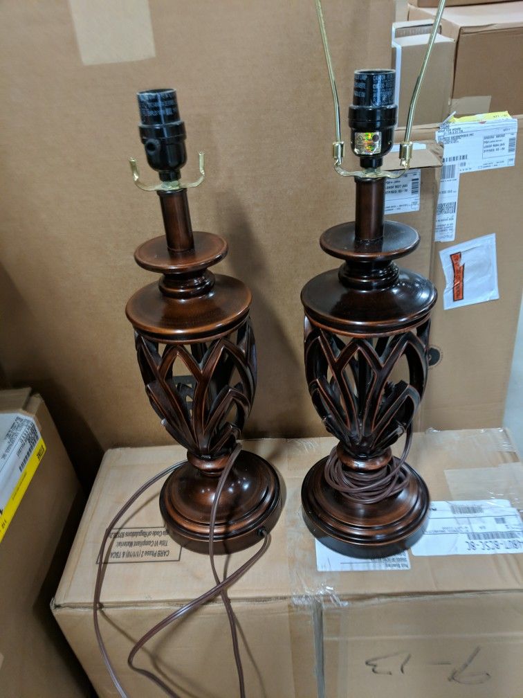 2 Lamps