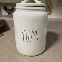 Rae Dunn Large “YUM” Canister 