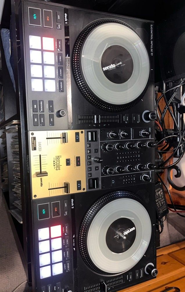 Hercules T7 DJ Controller  With Premium Faders