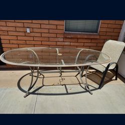 $100 Patio Table Set 4  Chairs, 2 Foot Rest 
