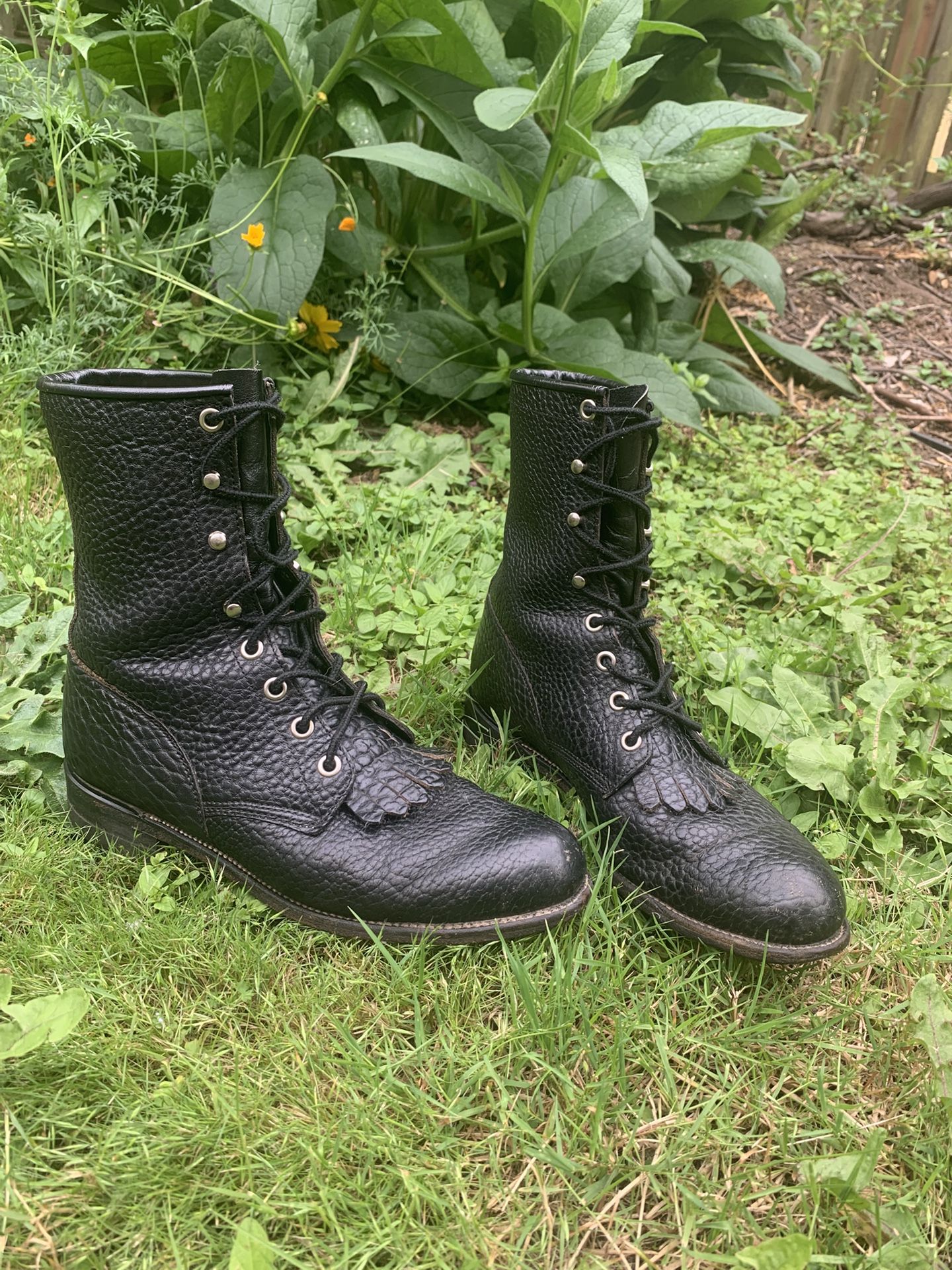 Justin Women’s Kiltie Pebbled Black Leather Lace Up Boots 7.5
