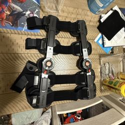 Breg T Scope Premier Post-Op Knee Brace – Like New!