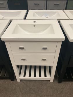 24” White Solid Wood Bathroom Vanity with Ceramic Top (V125)