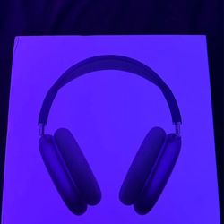 AirPod Max Midnight Blue W/ Active Noise Cancellation 