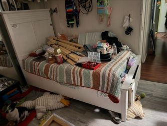 Twin wood bed frame