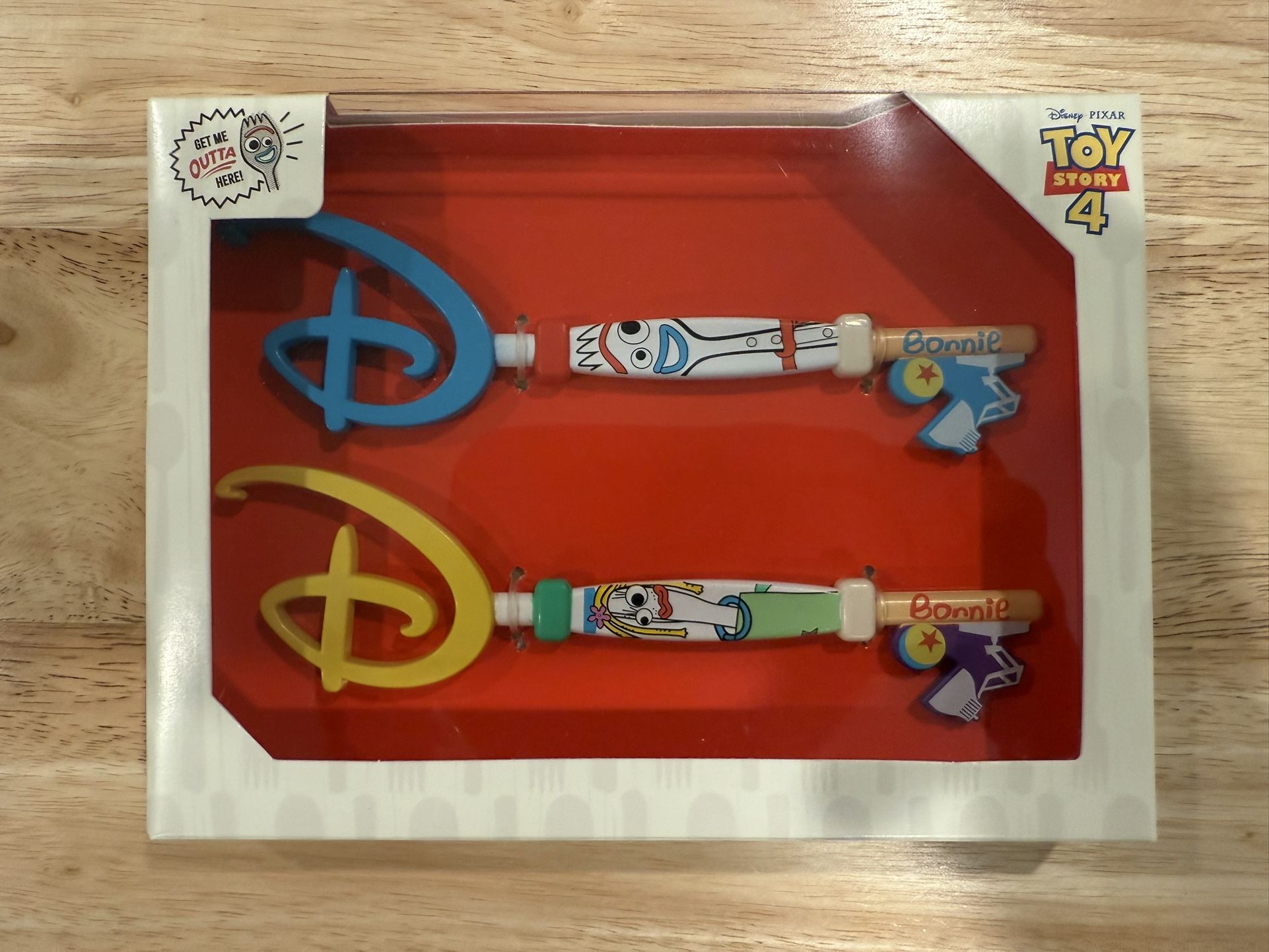 Disney Imagination Key - Forky and Karen Set