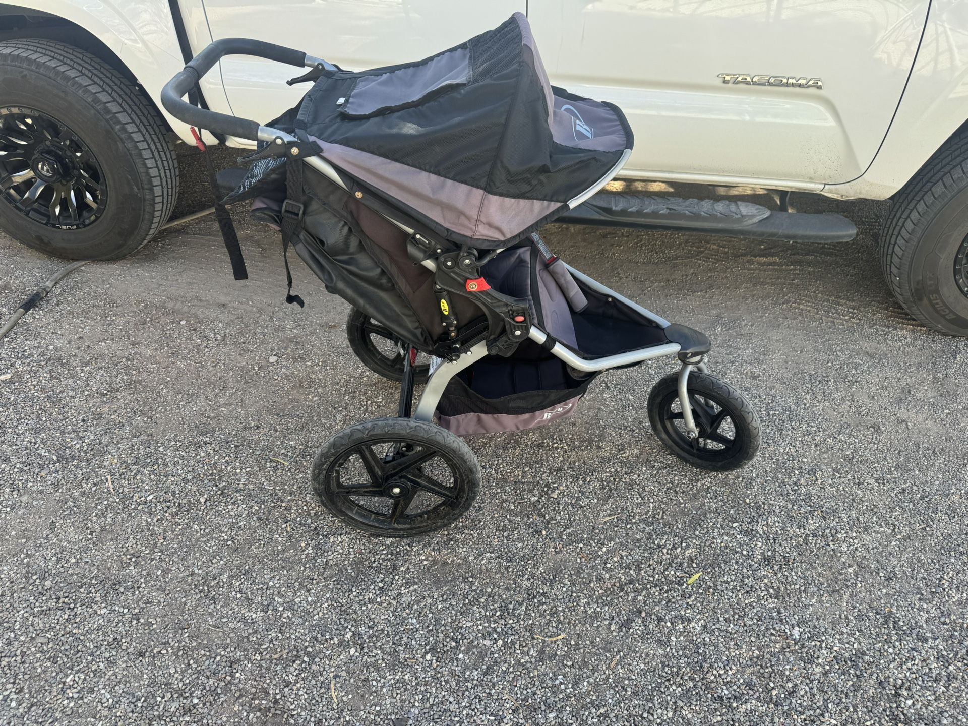 Bob 3 Wheel Stroller