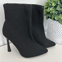 FOREVER 21 Stretchy Fabric Ankle Black Size 7 Booties