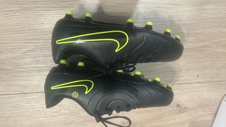 Soccer Nike kids boots