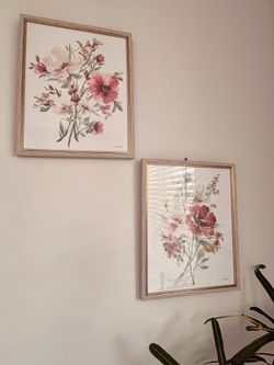 Beautiful wooden framed Flower Wall Picture