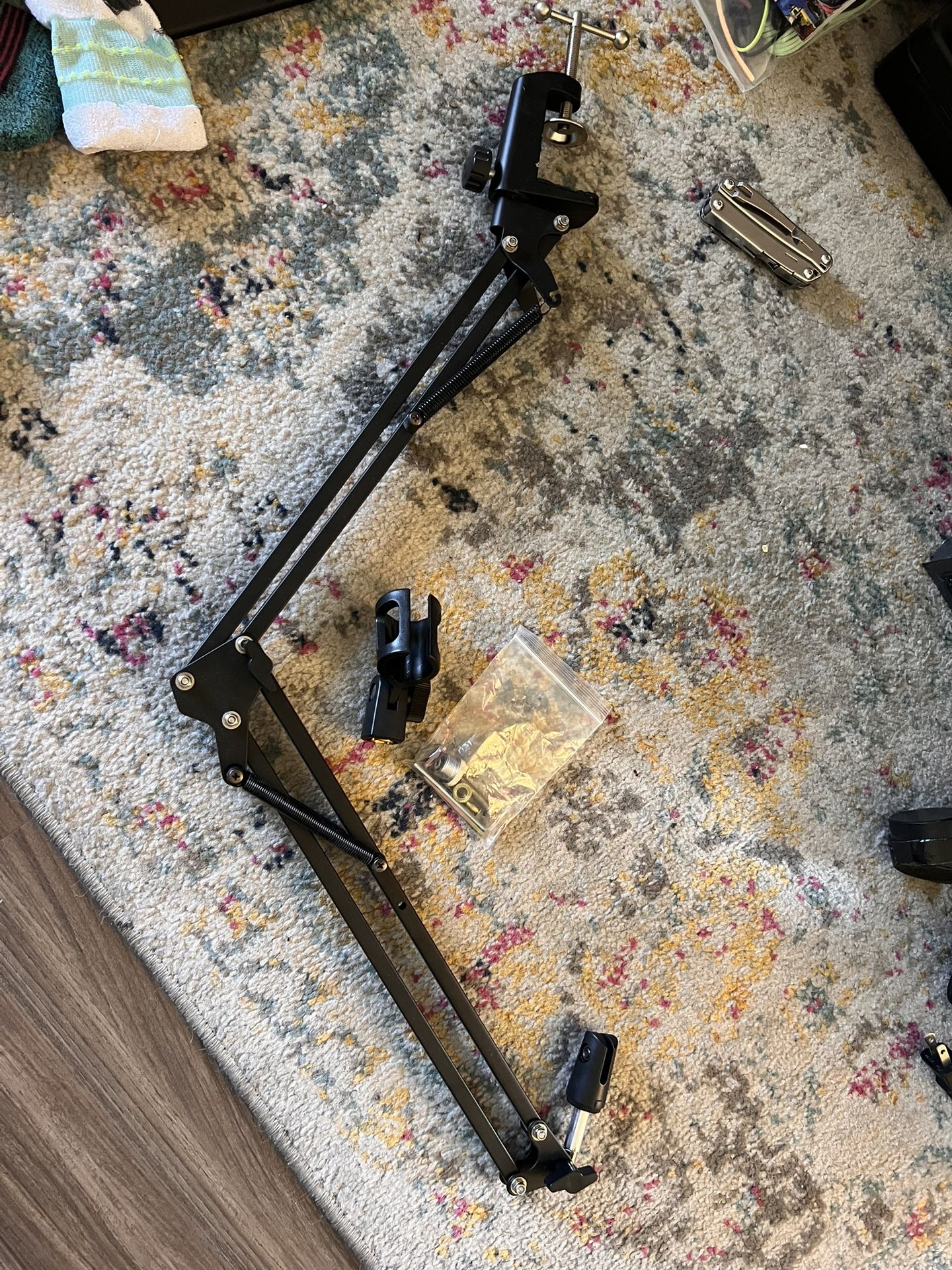Microphone Desk Mount!