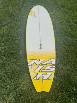 SURFBORD NAISH & GERRY LOPEZ “LITTLE DARLING  6’4”