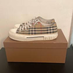 Burberry Converse 