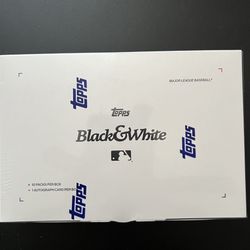 2025 Topps Black & White Baseball Collectors Box
