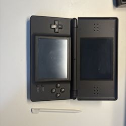 Nintendo DS Lite
