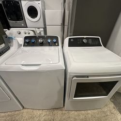GE Washer & Dryer Set (electric) New 