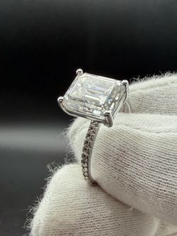 VVS1 D Color 4CT Emerald Cut Moissanite Engagement Ring Size 7 Hidden Halo 925 Silver
