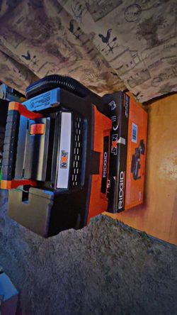 Wet and dry shop vacuum Ridgid