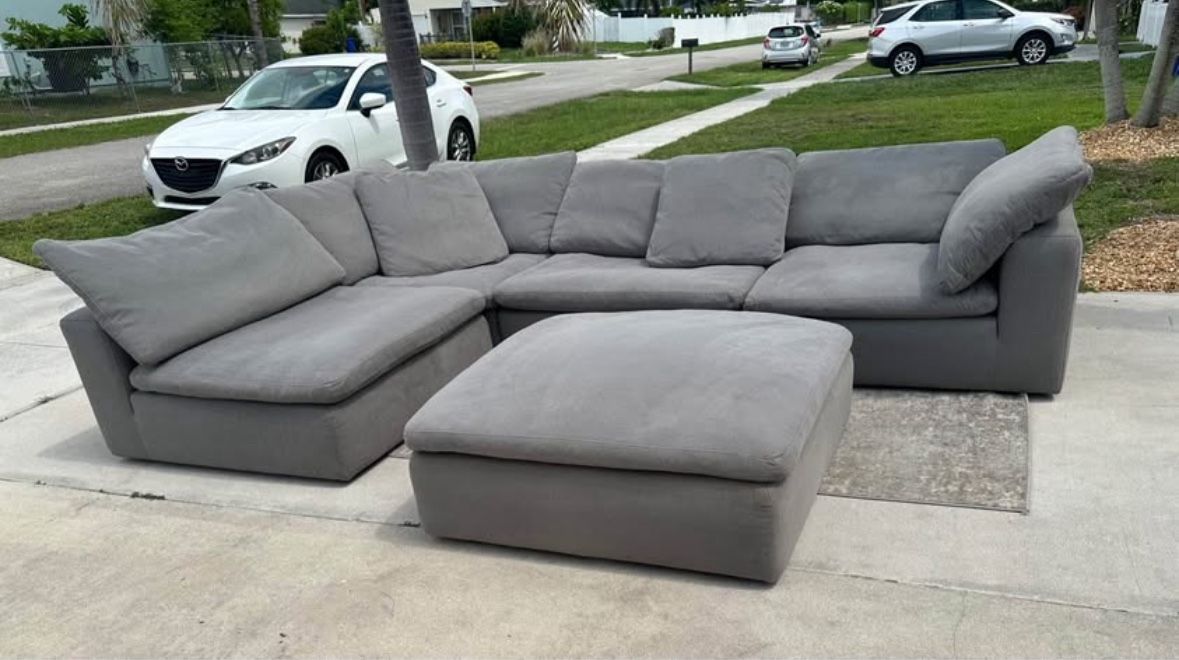 Cloud Sectional Sofa Free Delivery 🛻