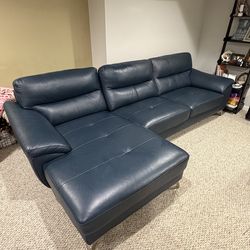 Left Facing Sectional Couch