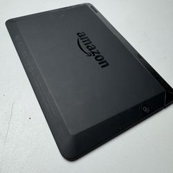 Amazon Kindle w/ Case (Good Condition)