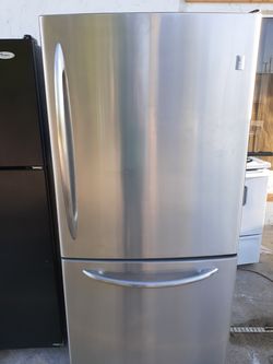 33x68 Top and Bottom Freezer Stainless Steel Refrigerator