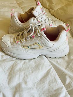 white FILA Distorter sneakers