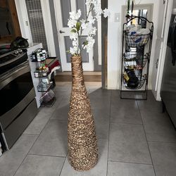 ♥️♥️Beautiful Extra Large BOHO Handcrafted Twisted Bamboo Vase ♥️♥️.   40”H